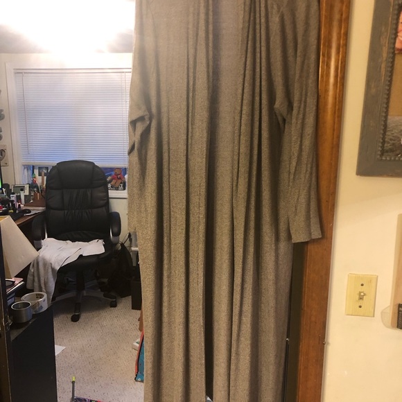 Lisa Rinna Duster - Picture 2 of 3